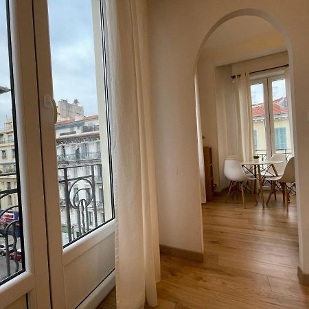 Nice Renting - Notre Dame - Cosy Loft Perfect View On The Roofs Zewnętrze zdjęcie