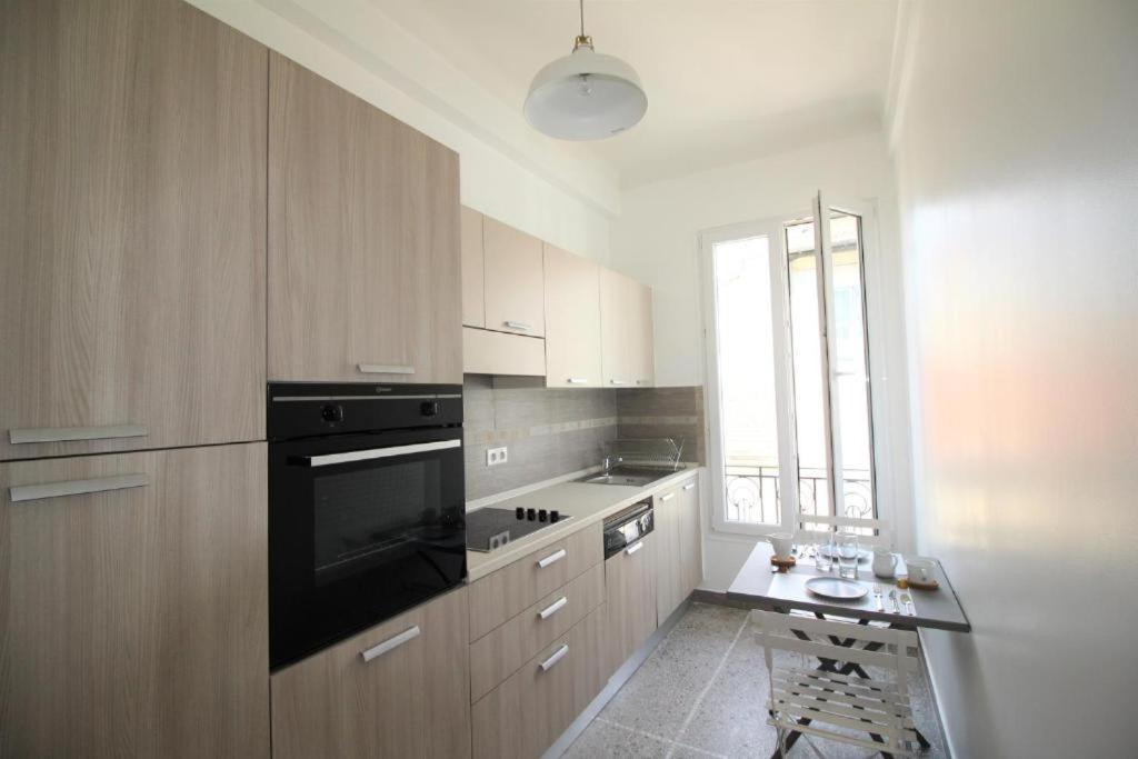 Nice Renting - Notre Dame - Cosy Loft Perfect View On The Roofs Zewnętrze zdjęcie